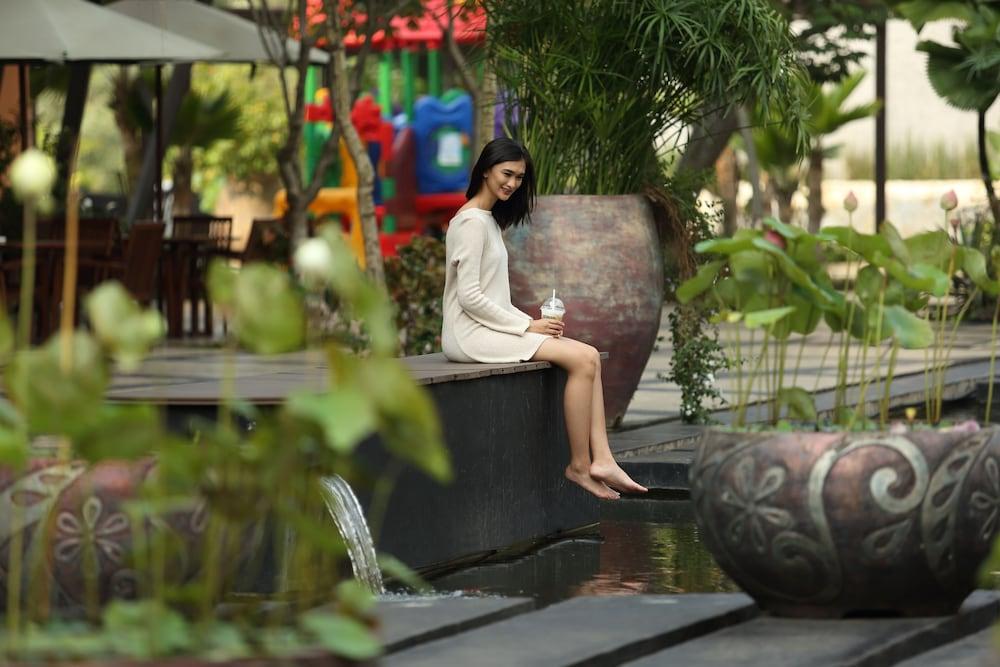 Hotel Santika Premiere Ice - Bsd City Serpong Exteriér fotografie