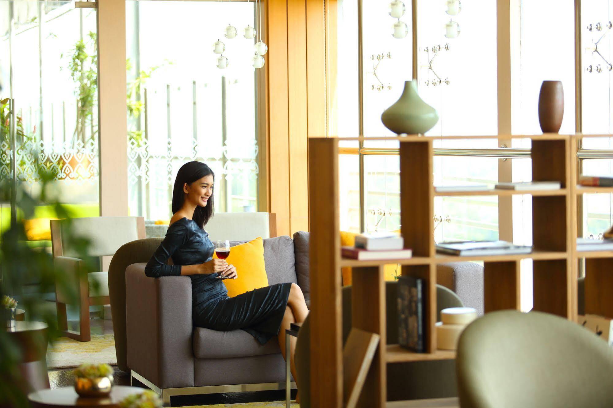 Hotel Santika Premiere Ice - Bsd City Serpong Exteriér fotografie