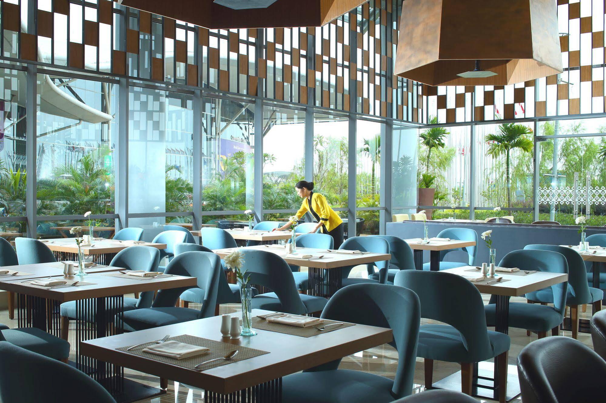 Hotel Santika Premiere Ice - Bsd City Serpong Exteriér fotografie